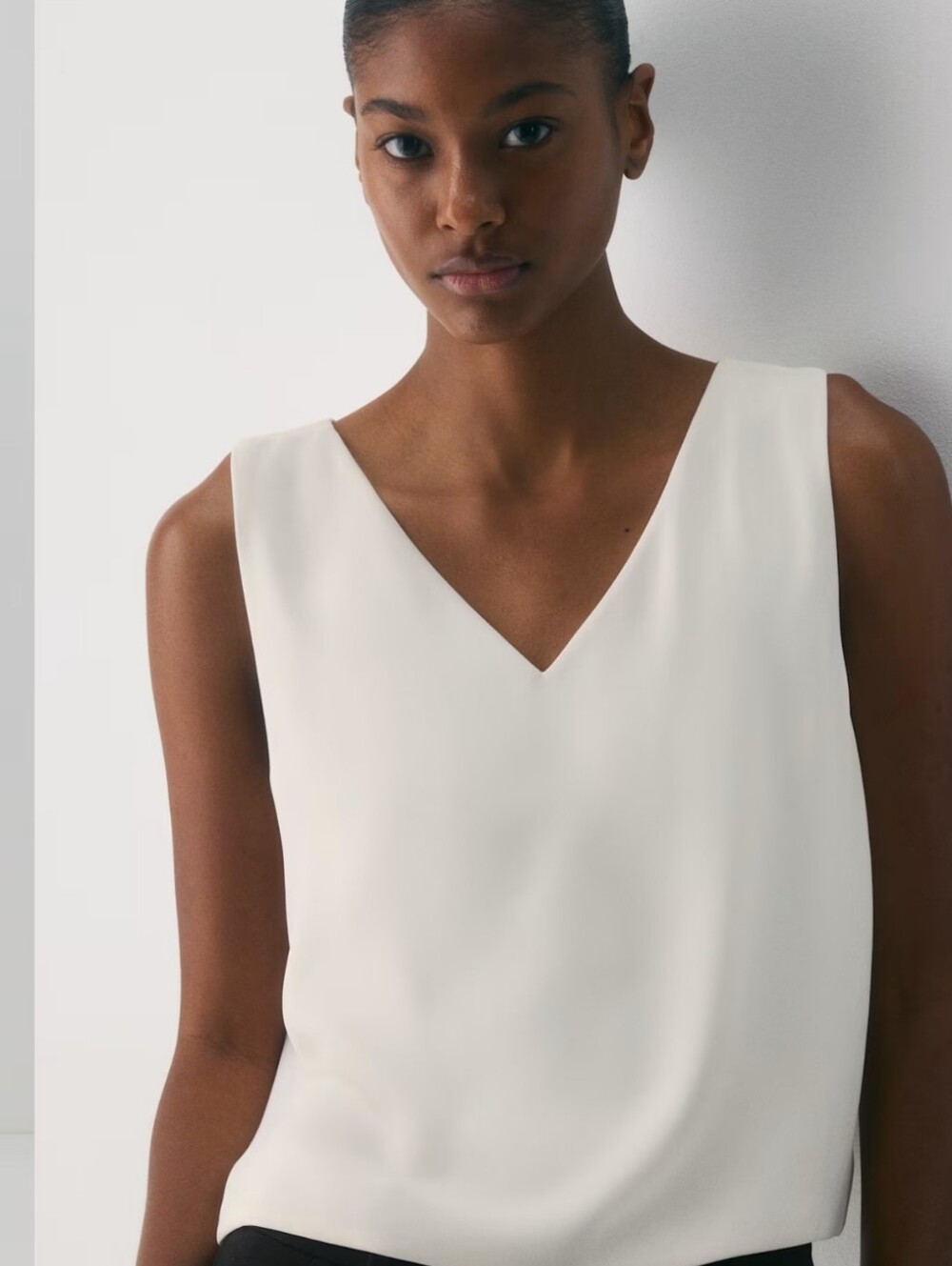 Aritzia Babaton Inscribed Top